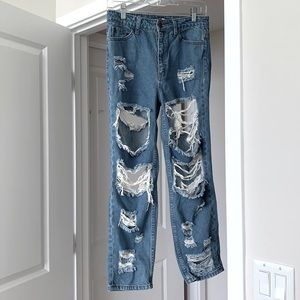 FashionNOVA ripped Jeans